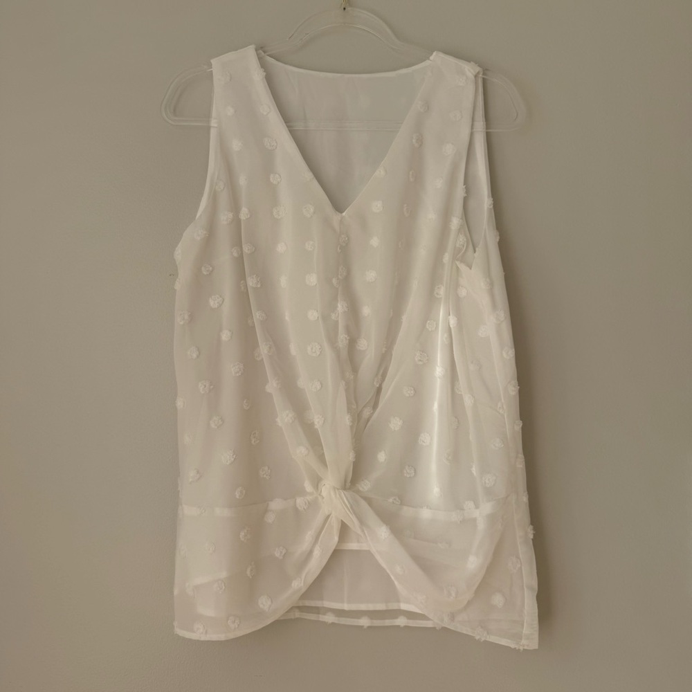 Elegant White‎ Sleeveless Top Sz L